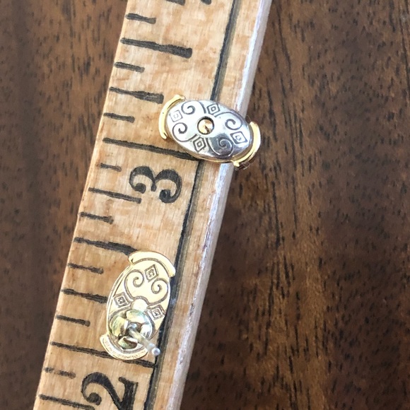 Vintage Brighton two tone dimensional oval earrings - Picture 7 of 8